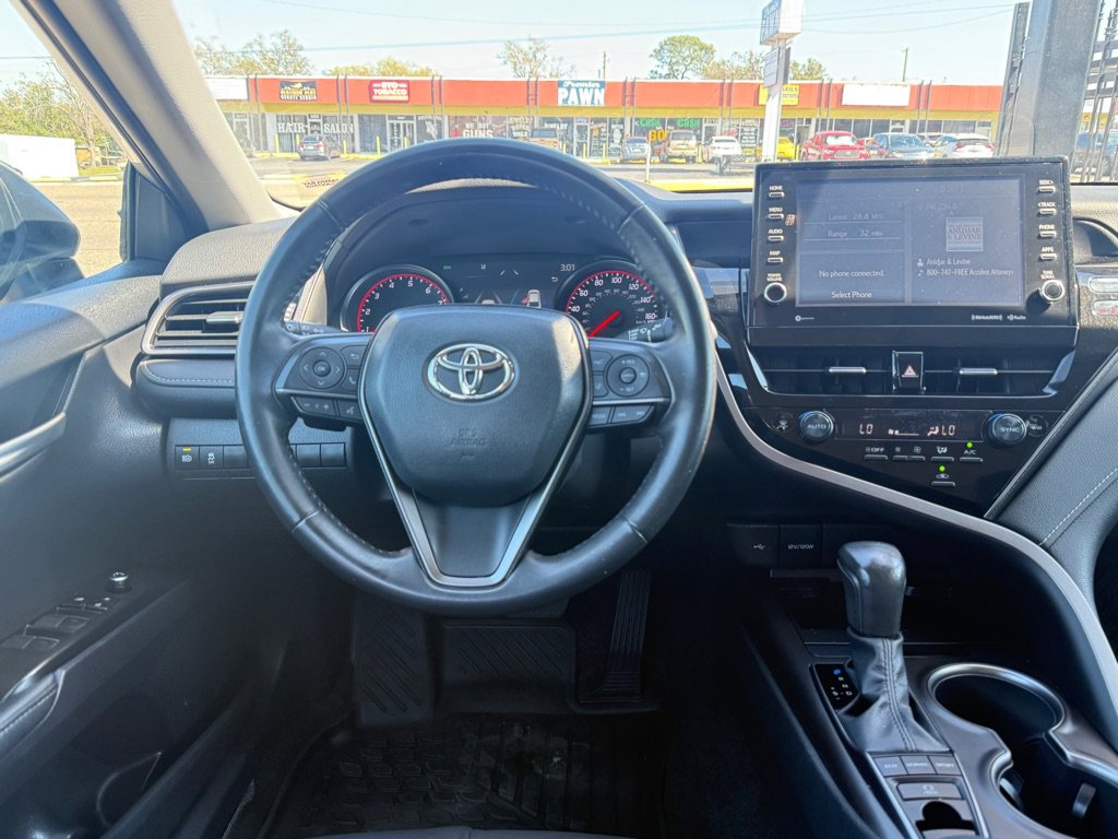 Used 2023 Toyota Camry XSE image 38