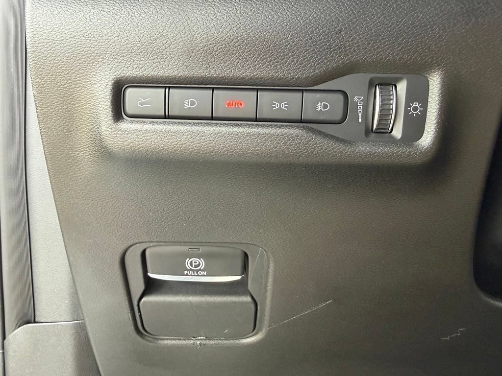 Used 2024 Jeep Wagoneer Launch Edition AWD/4WD image 30