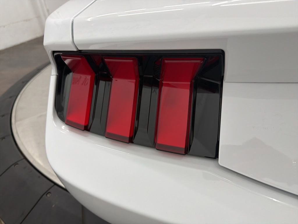 Used 2025 Ford Mustang Coupe image 12