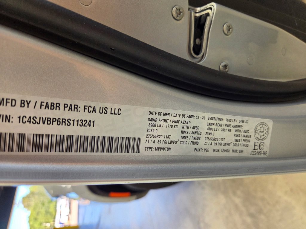 Used 2024 Jeep Wagoneer Series II AWD/4WD image 63