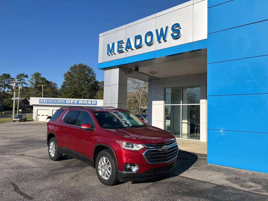 Used 2021 Chevrolet Traverse LT