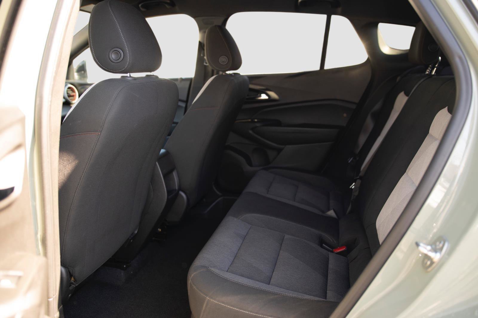 Used 2024 Chevrolet Trax RS image 12