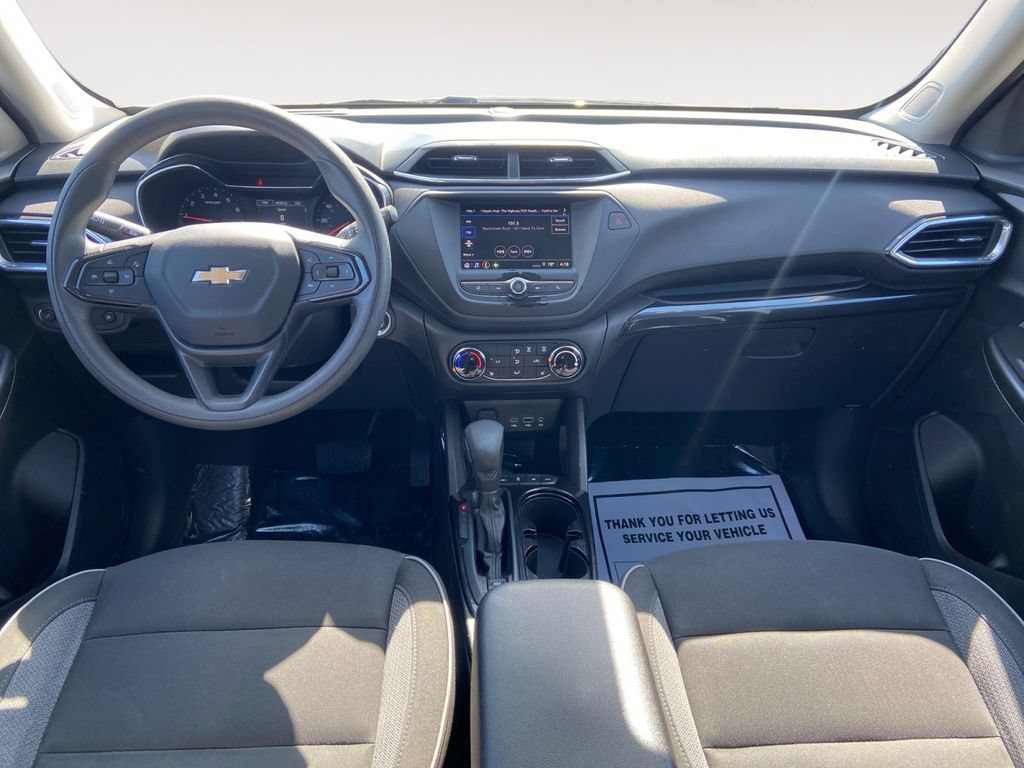 Used 2023 Chevrolet TrailBlazer LT AWD/4WD image 10