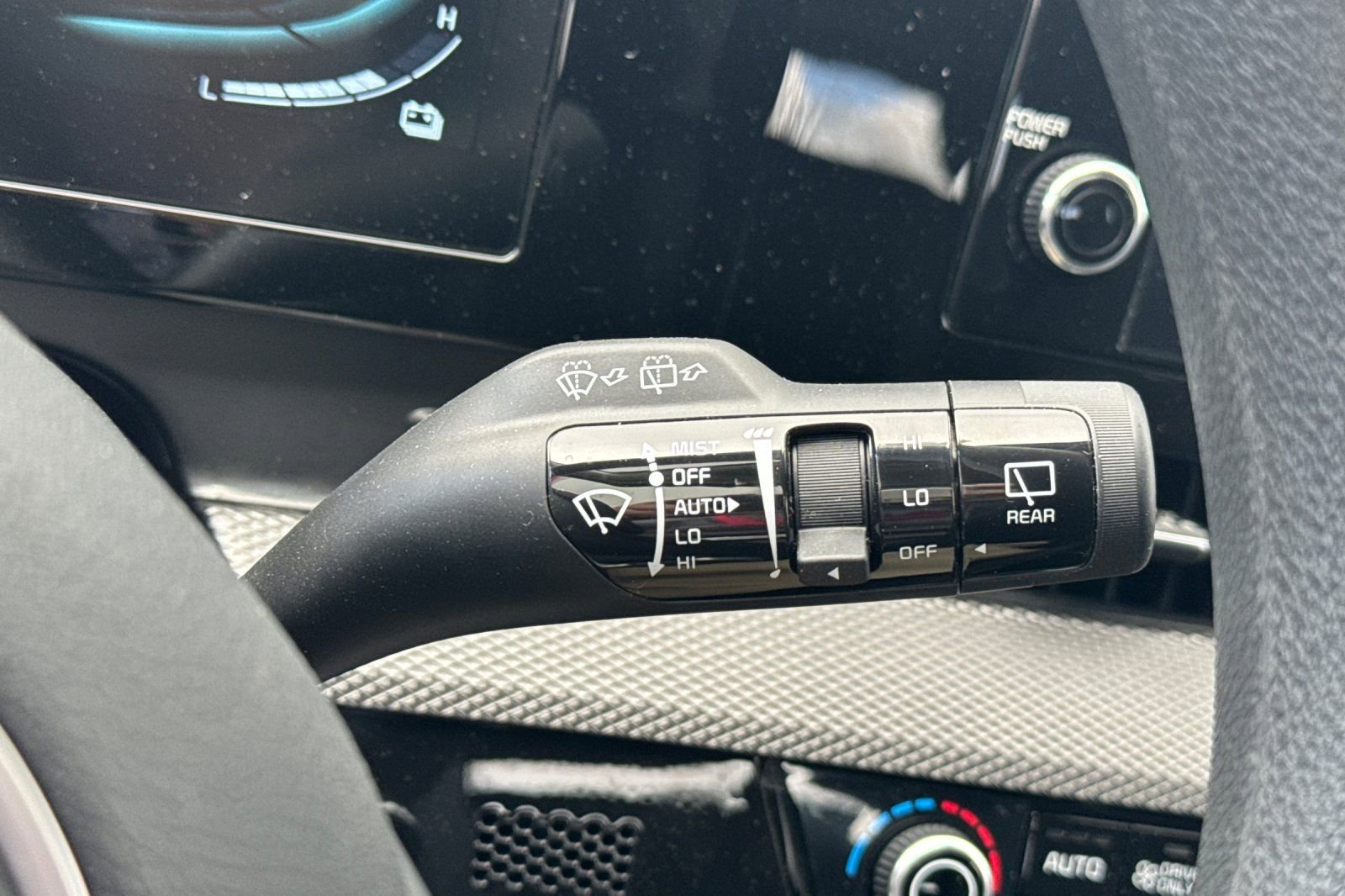 Certified 2025 Kia Sportage LX image 40