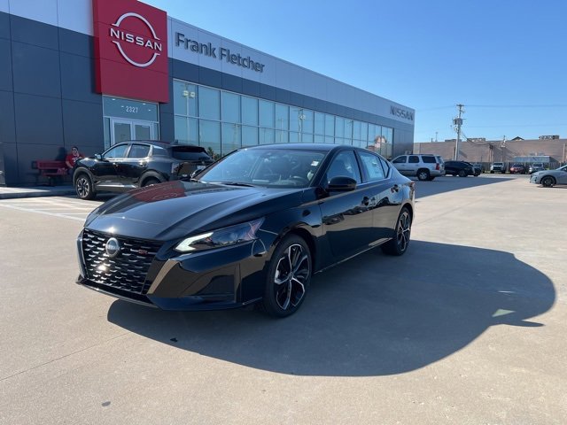 New 2025 Nissan Altima 2.5 SR image 1