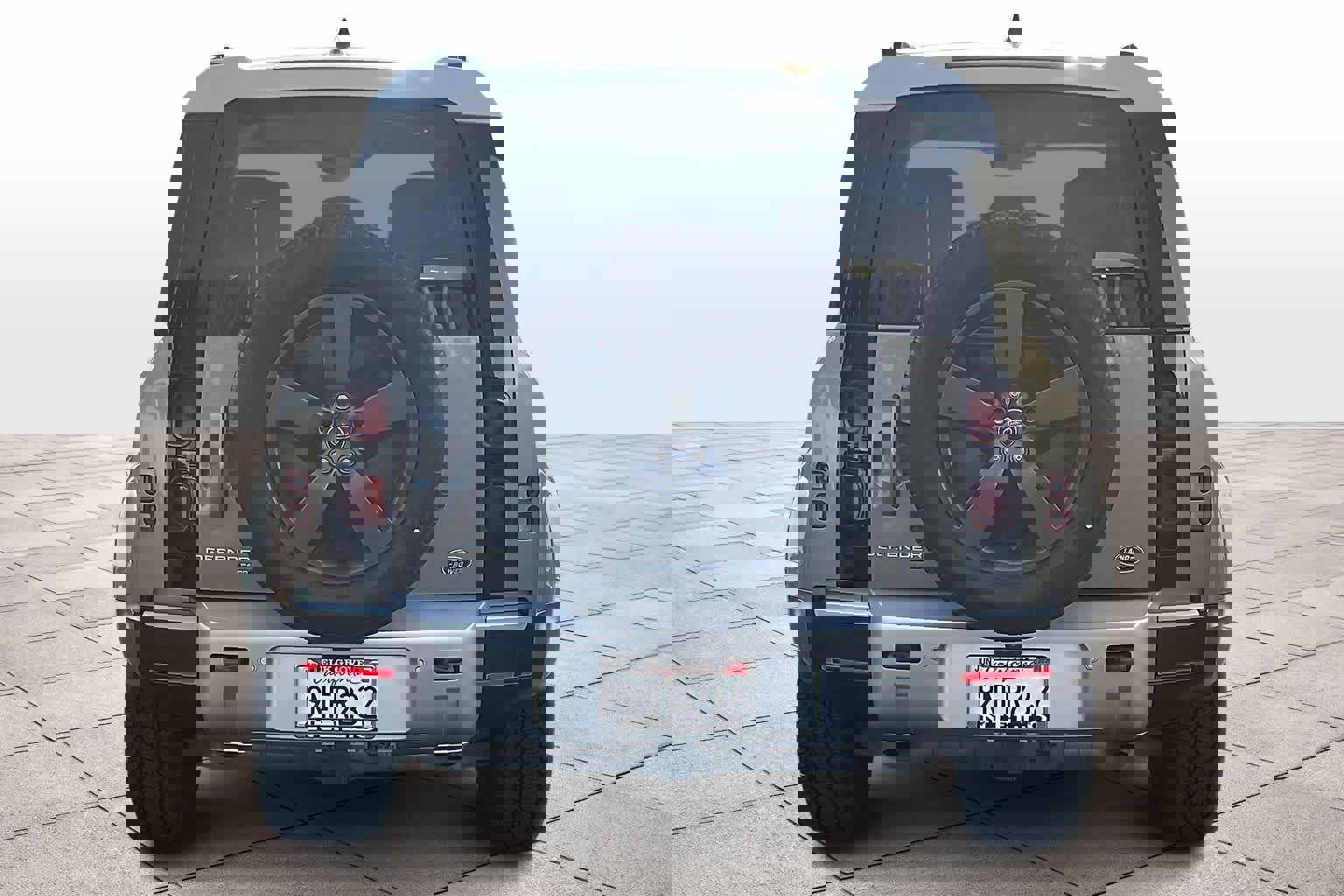 Used 2023 Land Rover Defender 110 SE image 7