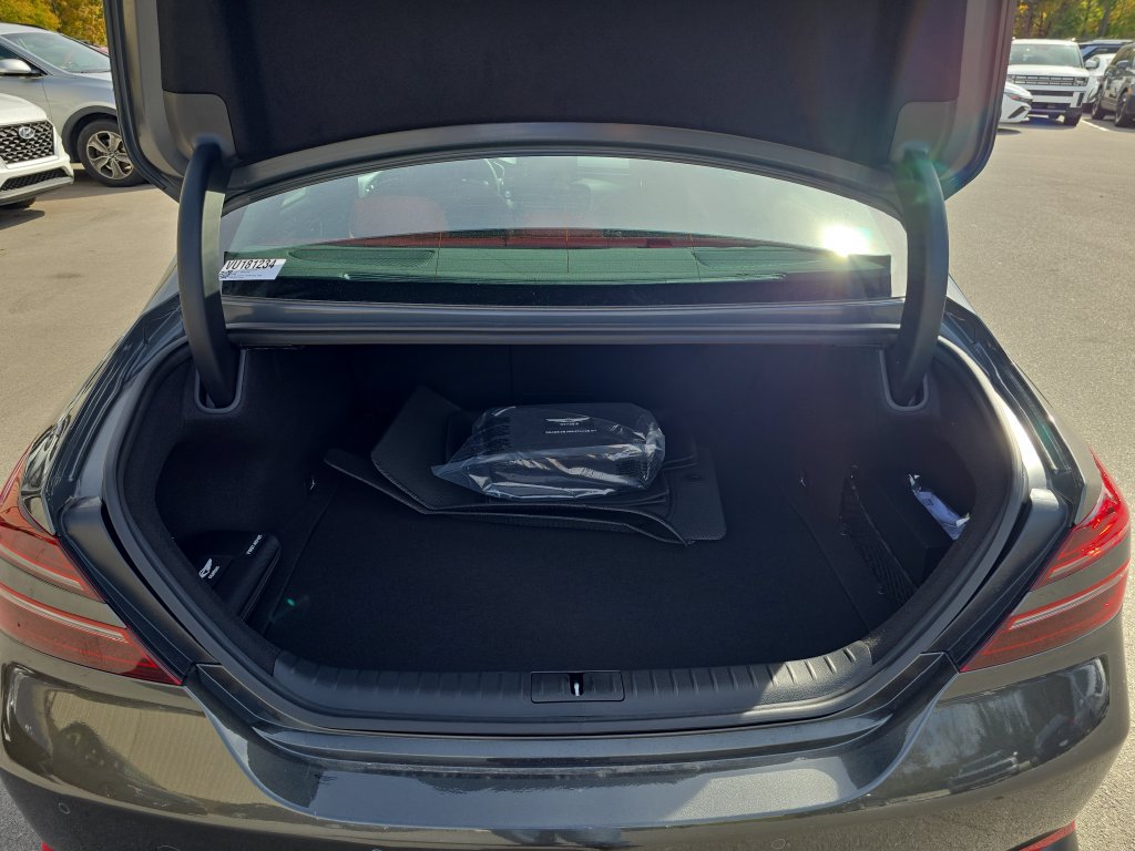 New 2027 Genesis G70 2.5T Prestige AWD/4WD image 9