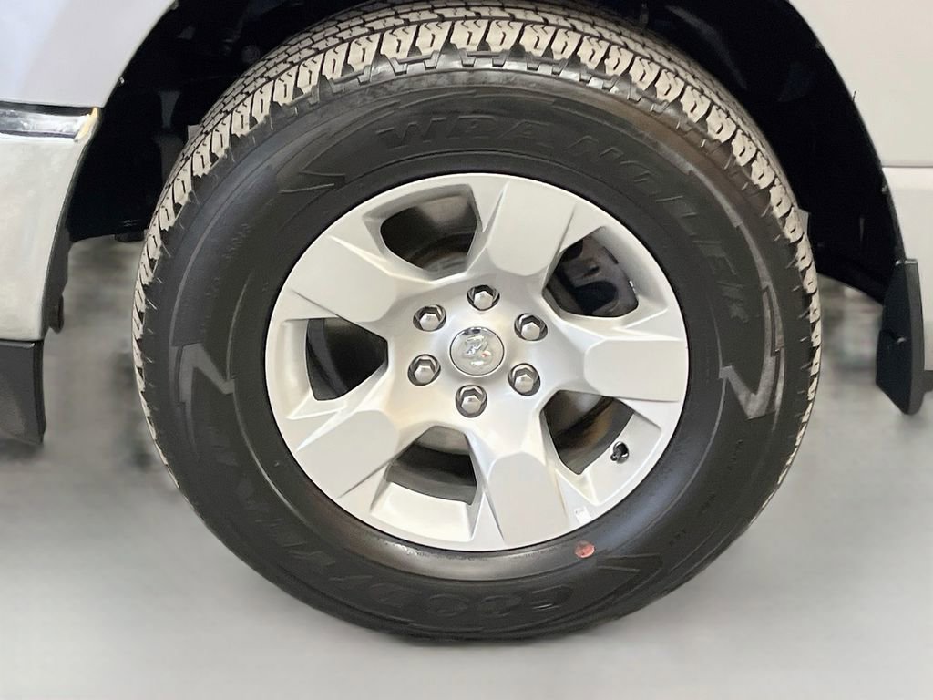 Used 2024 RAM 1500 Big Horn image 30