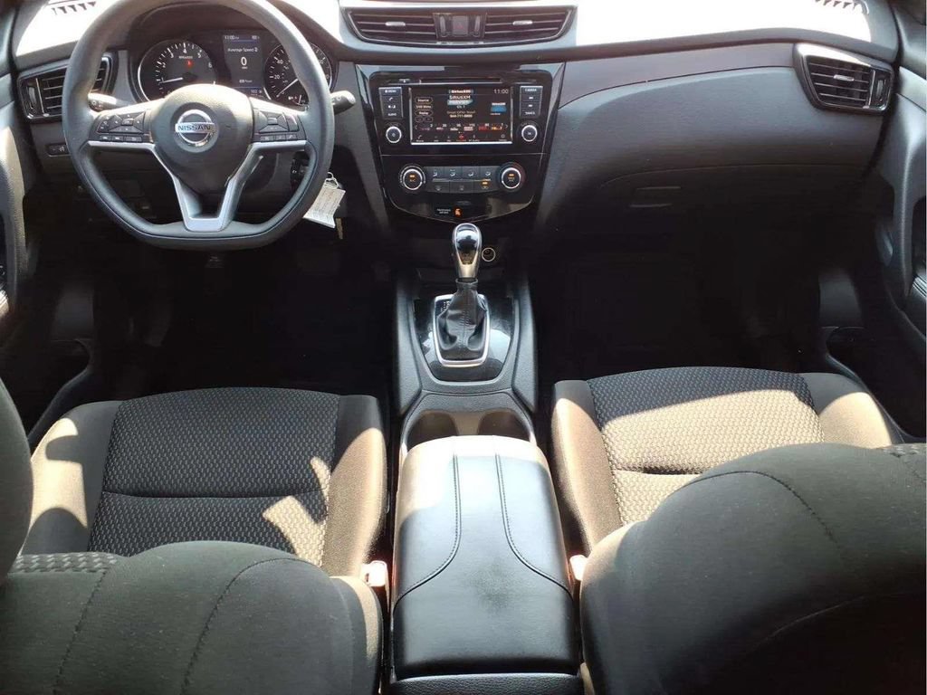 Used 2022 Nissan Rogue Sport S FWD image 11