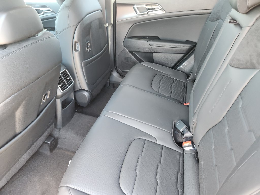 New 2027 Kia Sportage SX Prestige AWD/4WD image 10