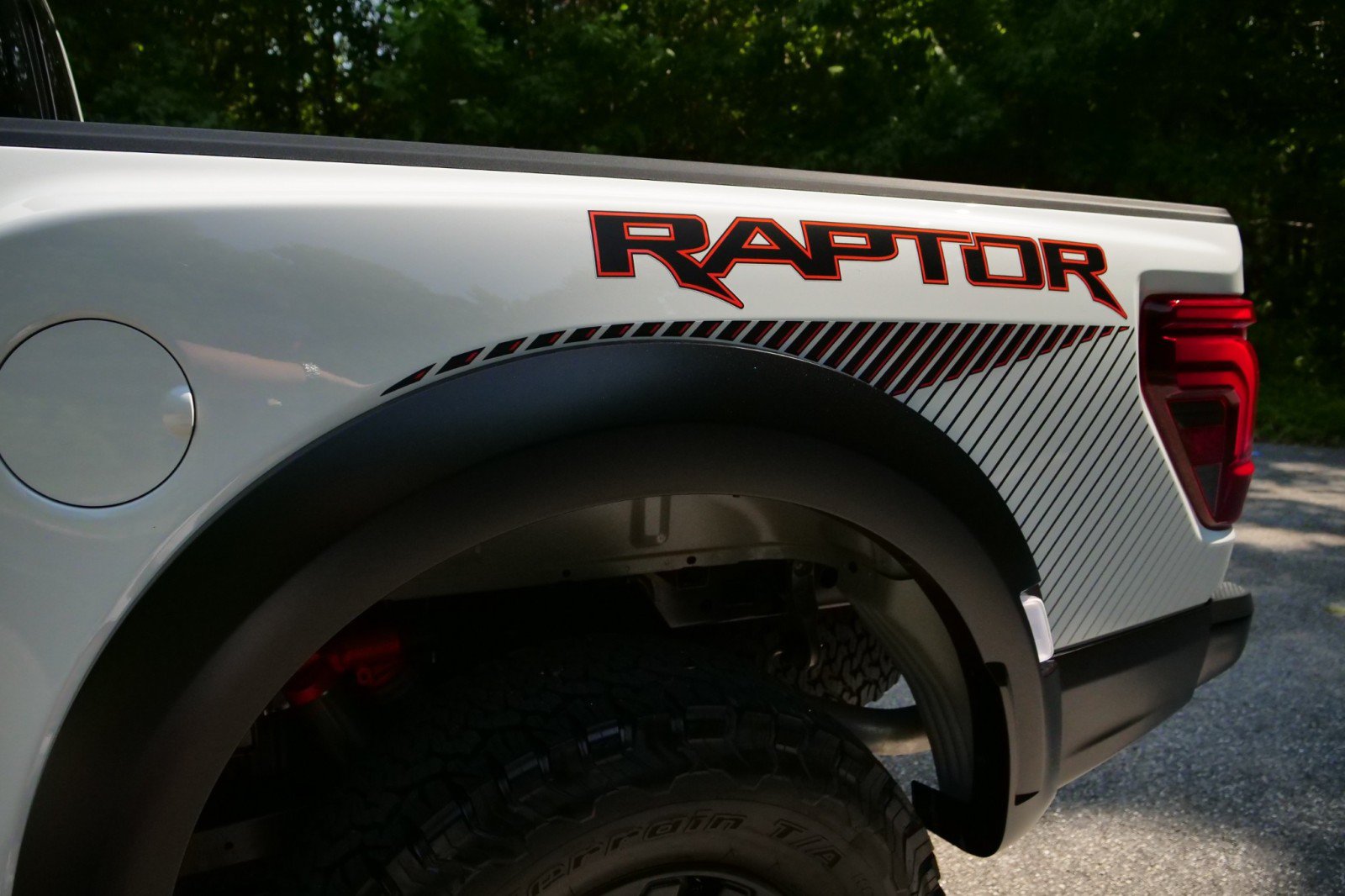 Used 2026 Ford F150 Raptor AWD/4WD image 38