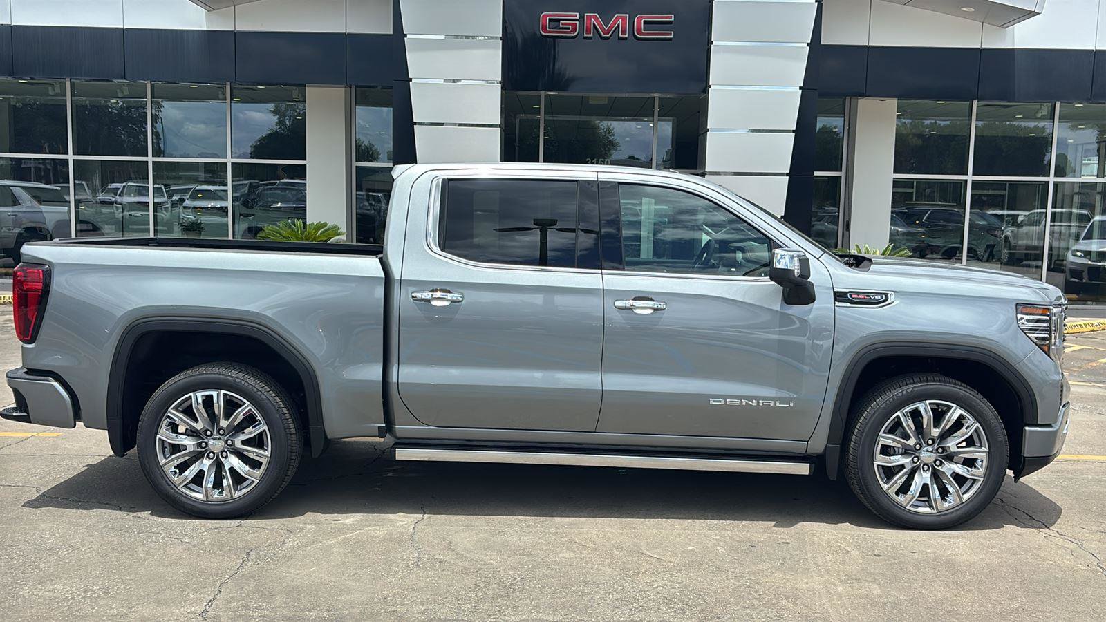 New 2026 GMC Sierra 1500 Denali AWD/4WD image 9