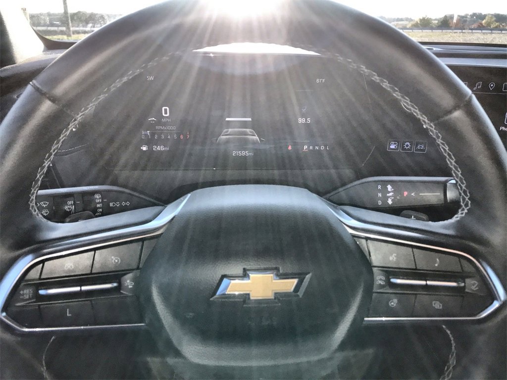 Used 2025 Chevrolet Traverse LT image 14