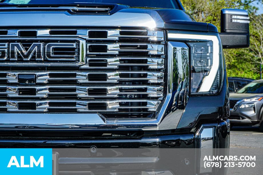 Used 2025 GMC Sierra 3500 Denali w/ Denali Reserve Package AWD/4WD image 11
