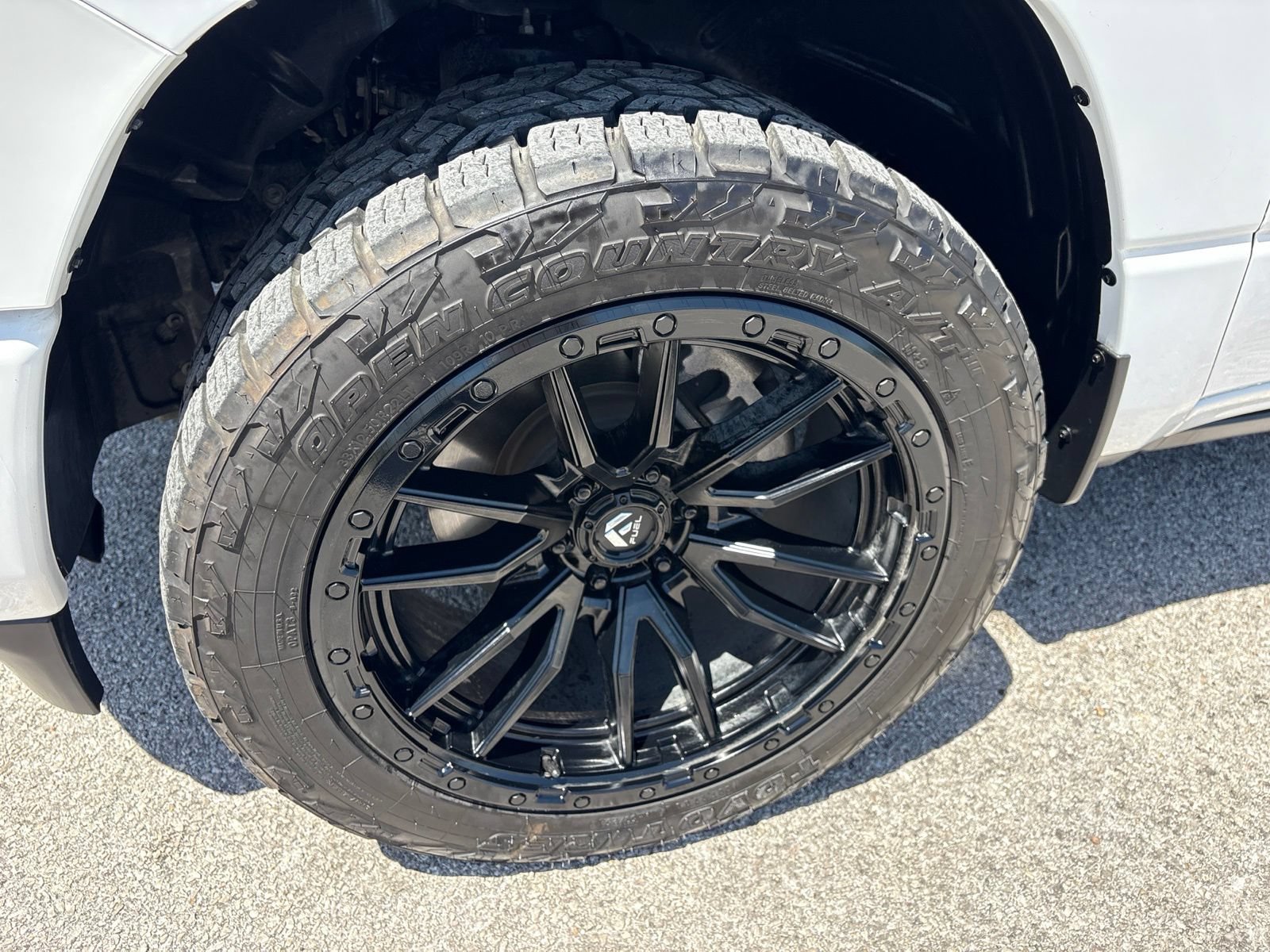 Used 2024 RAM 1500 Laramie AWD/4WD image 37