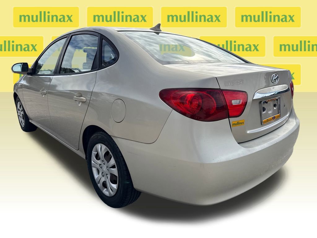 Used 2010 Hyundai Elantra GLS image 6
