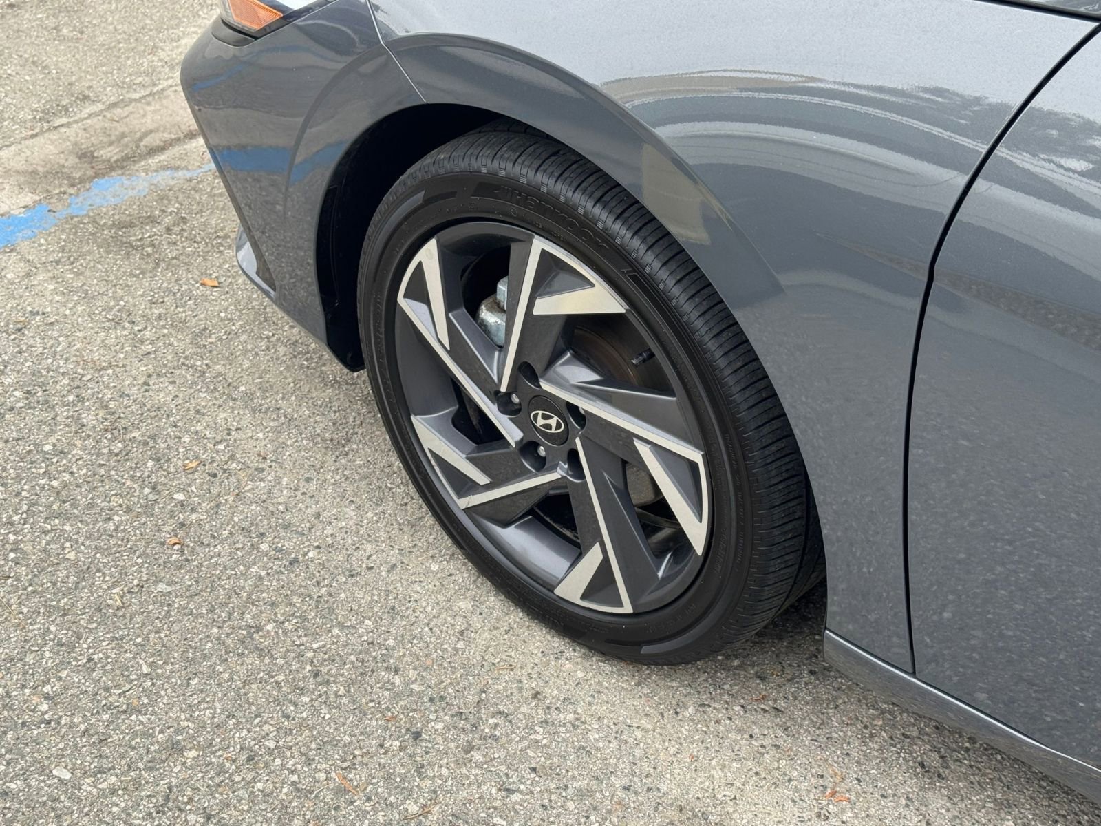 Used 2025 Hyundai Elantra SEL image 31