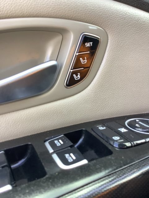 Used 2015 Kia Sedona SX FWD image 26