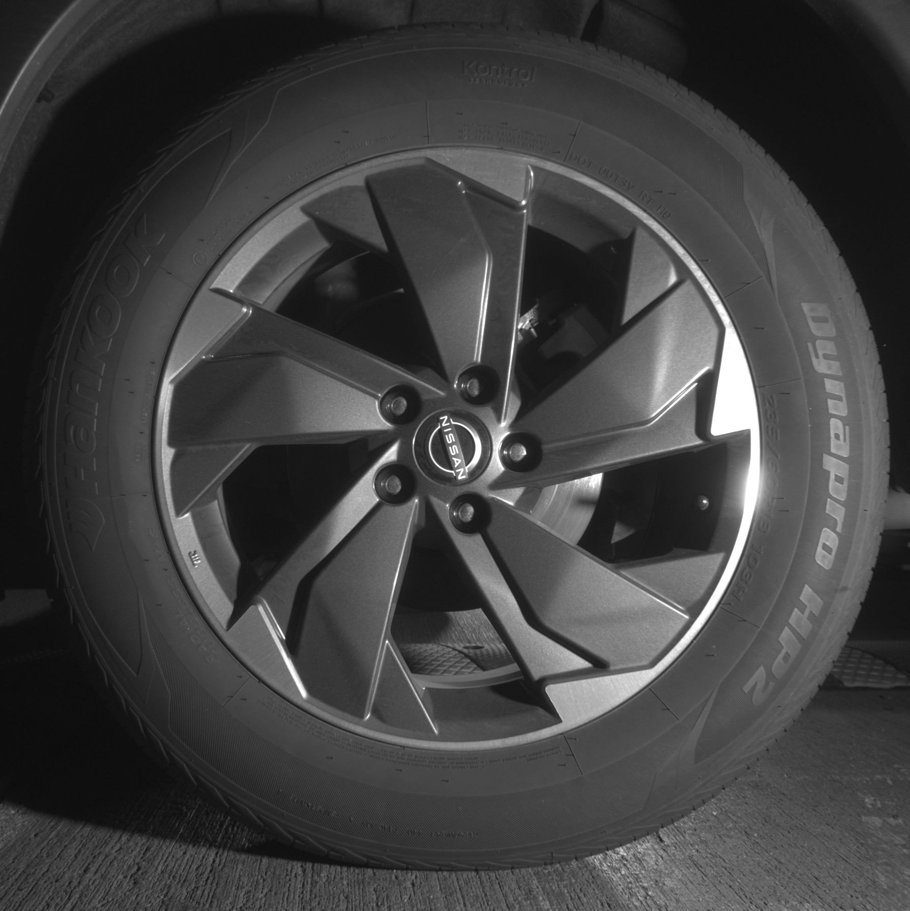 Used 2025 Nissan Rogue SV image 14