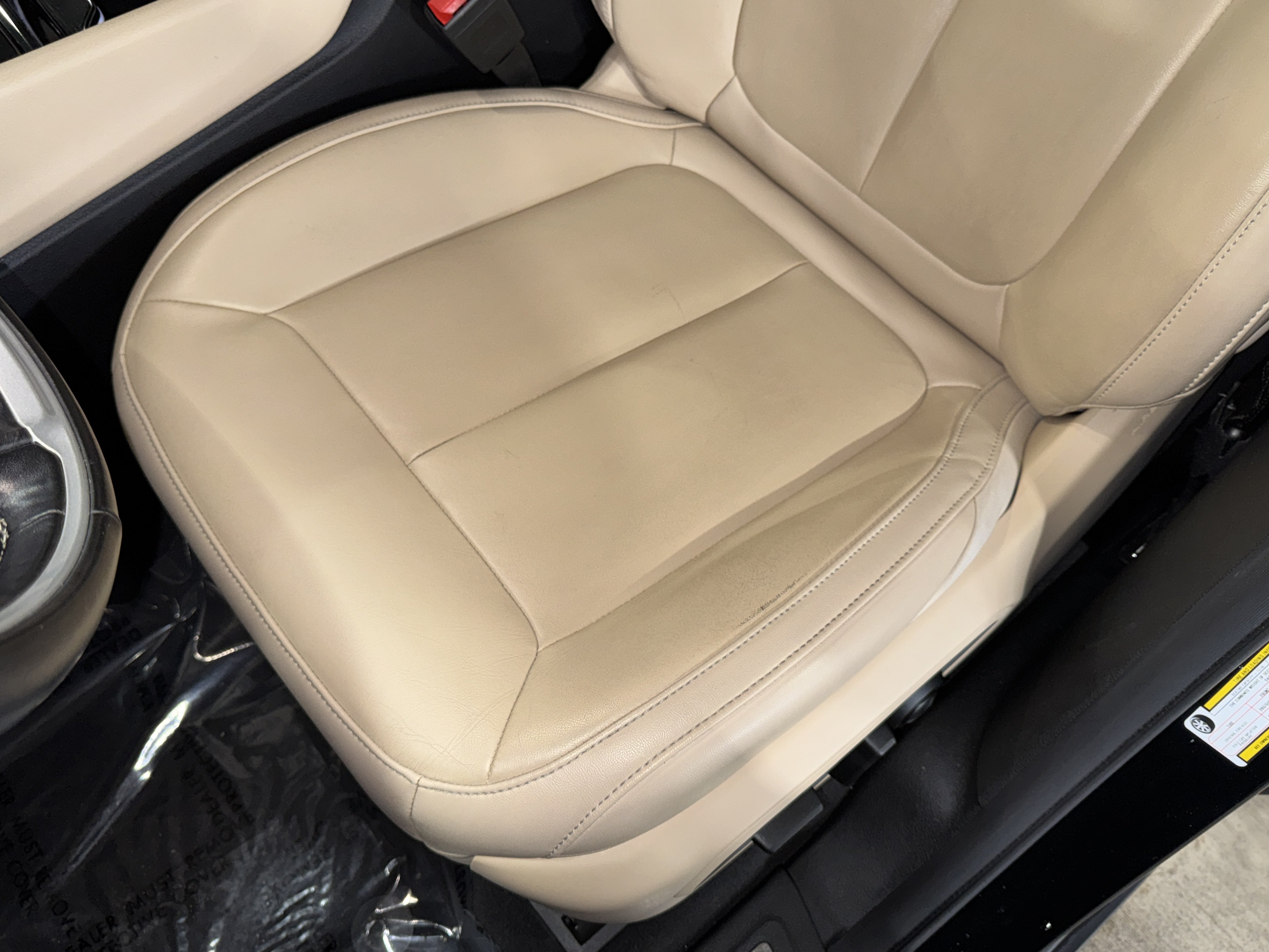 Used 2021 Jeep Grand Cherokee L Limited RWD image 35