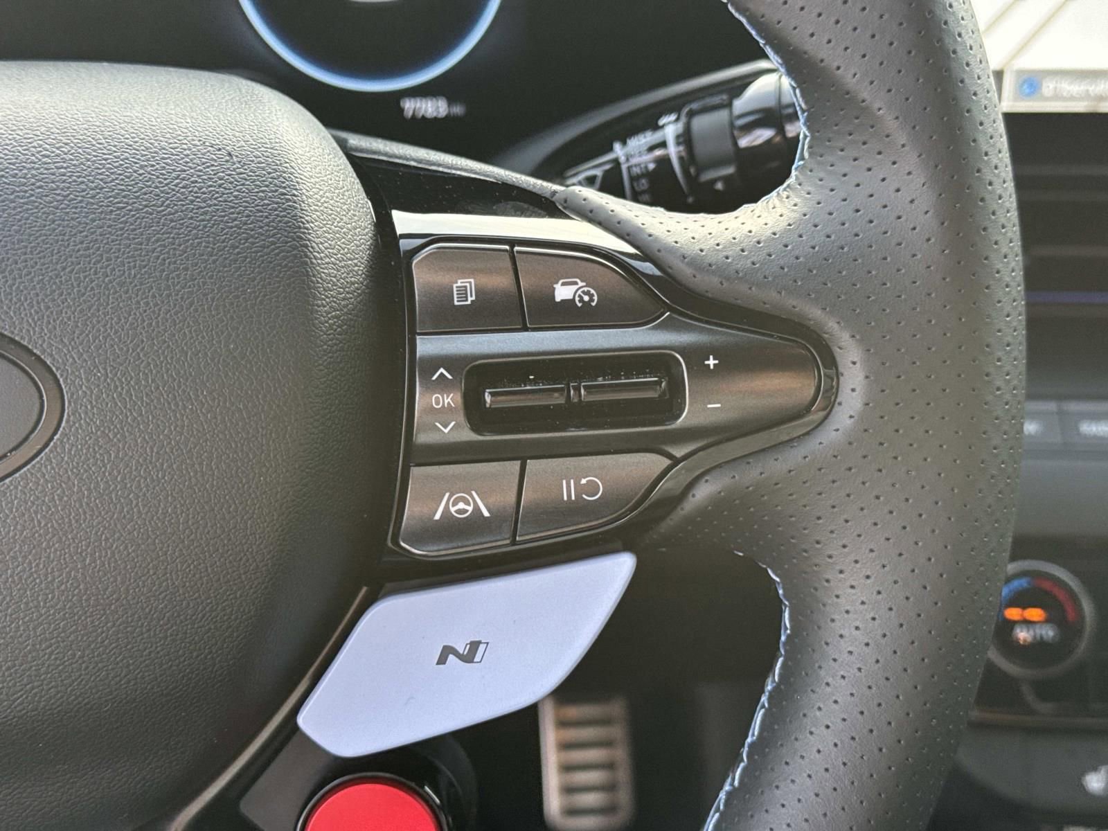 Used 2025 Hyundai Elantra N Base image 21