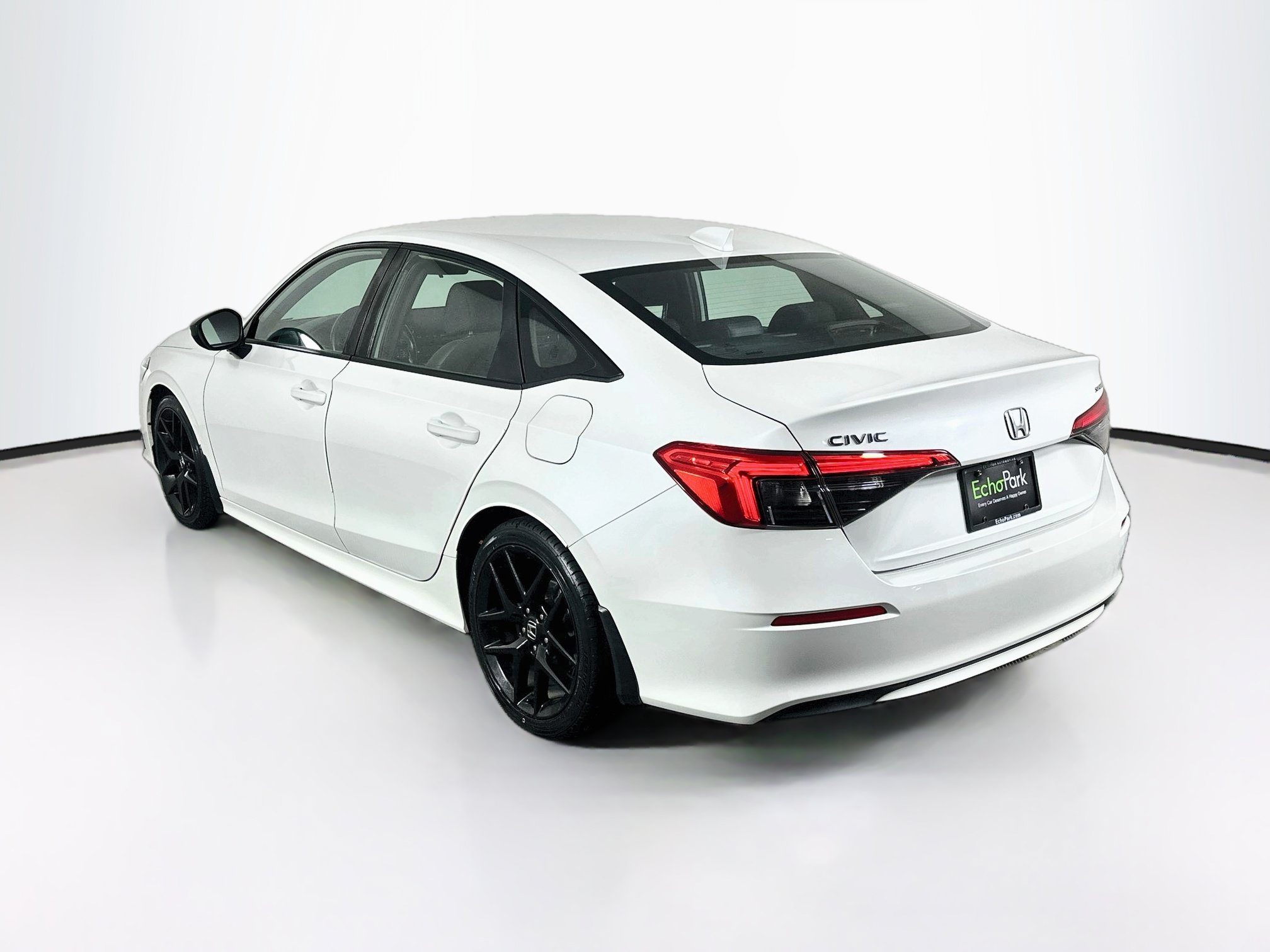 Used 2023 Honda Civic Sport image 5
