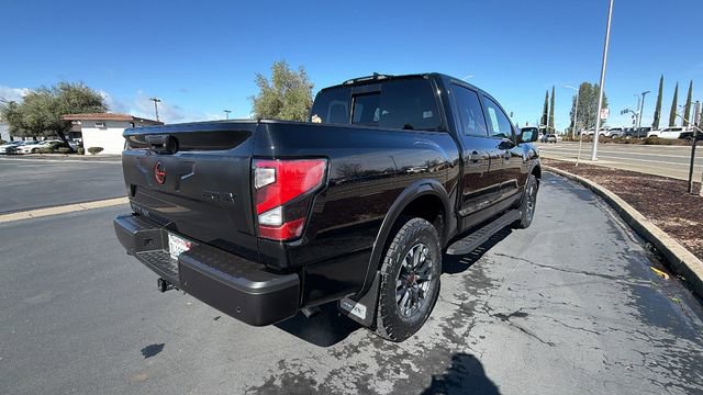 Used 2023 Nissan Titan PRO-4X w/ Pro-4x Convenience Package image 4