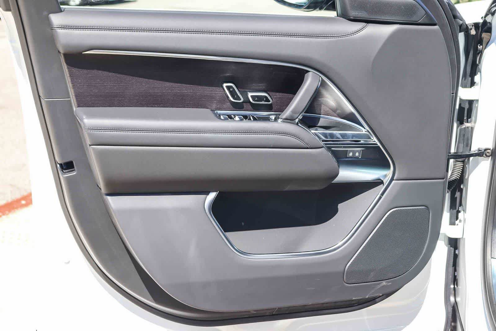 New 2026 Land Rover Range Rover SE AWD/4WD image 21