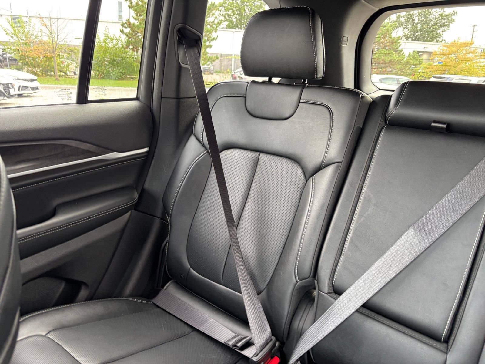 Used 2026 Jeep Grand Cherokee Limited AWD/4WD image 42