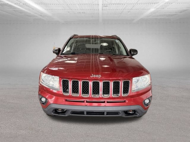 Used 2013 Jeep Compass Latitude w/ Sun/Sound Group AWD/4WD image 2