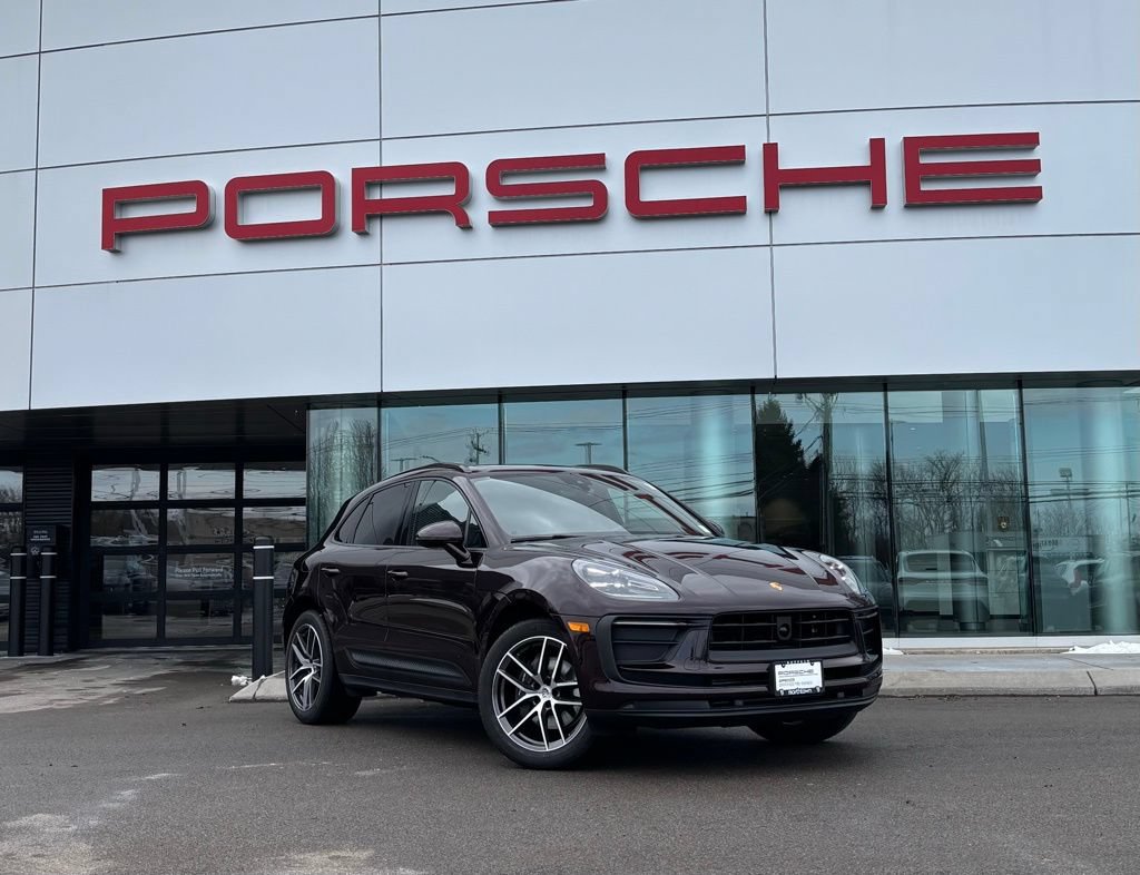 Certified 2026 Porsche Macan AWD/4WD image 39