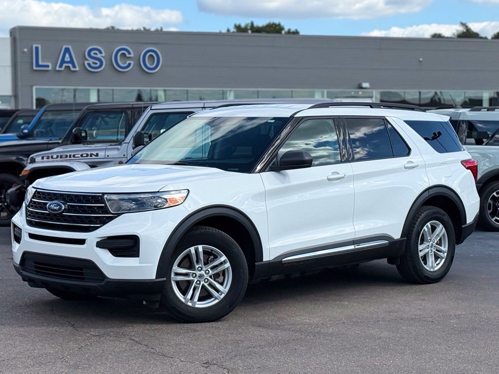 Certified 2024 Ford Explorer XLT w/ Class IV Trailer Tow Package