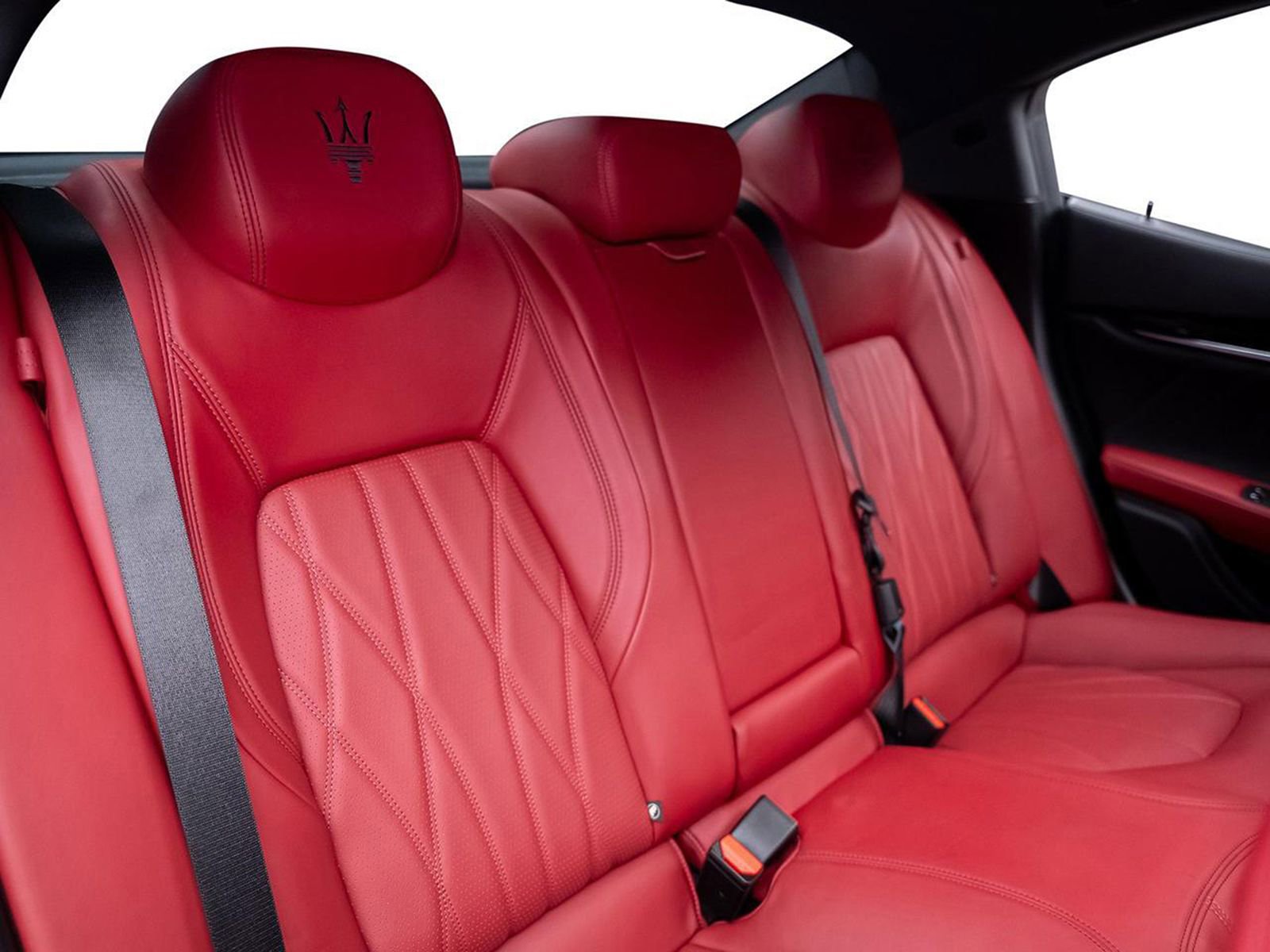 Used 2022 Maserati Ghibli Modena RWD image 43