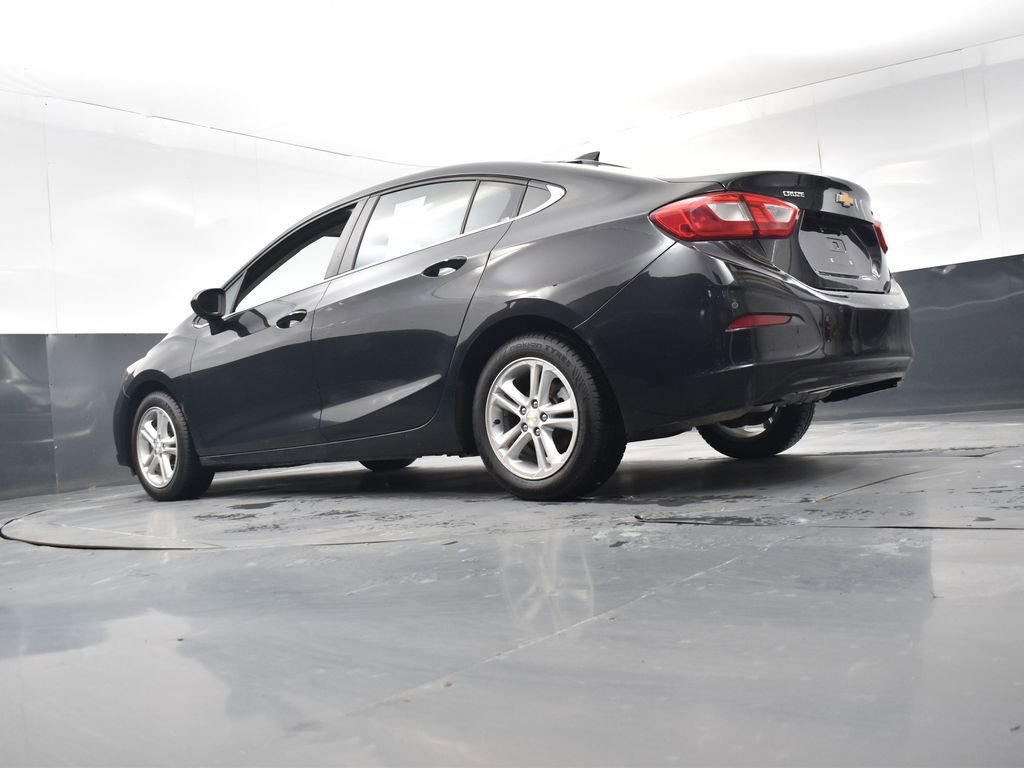 Used 2018 Chevrolet Cruze LT w/ LT True North Edition image 25