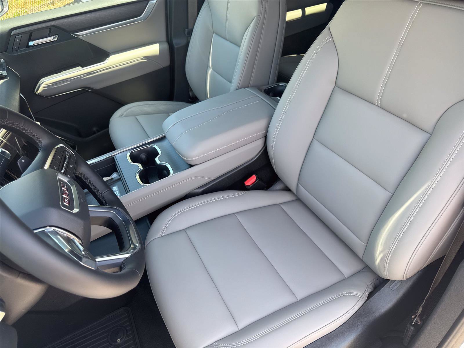 New 2026 GMC Acadia Elevation w/ Elevation Premium Package FWD image 11