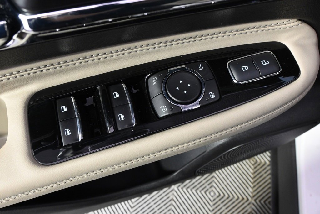 New 2026 Lincoln Corsair Reserve image 23