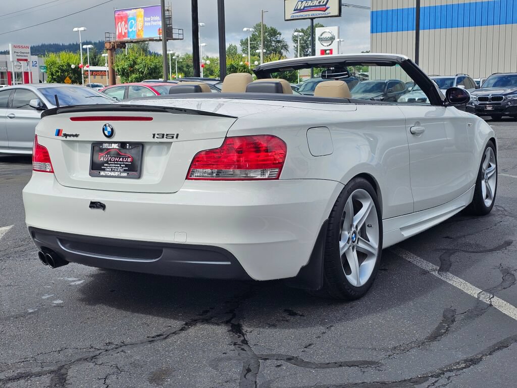 Used 2008 BMW 135i Convertible RWD image 5