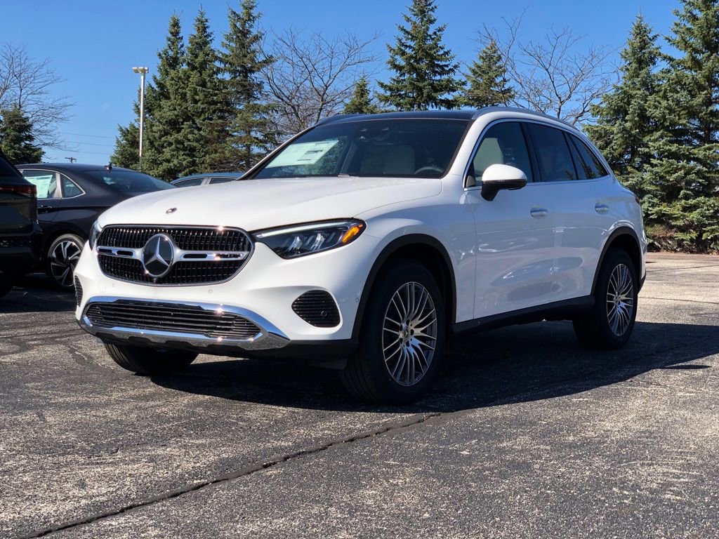 New 2026 Mercedes-Benz GLC 300 4MATIC image 3