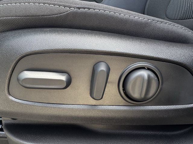 New 2027 Chevrolet Bolt LT w/ Comfort Package FWD image 21