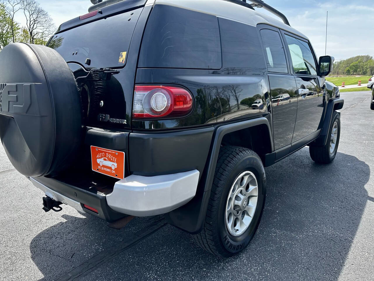 Used 2012 Toyota FJ Cruiser 4WD w/ Upgrade Pkg image 5