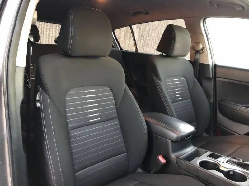 Used 2018 Kia Sportage LX FWD image 8