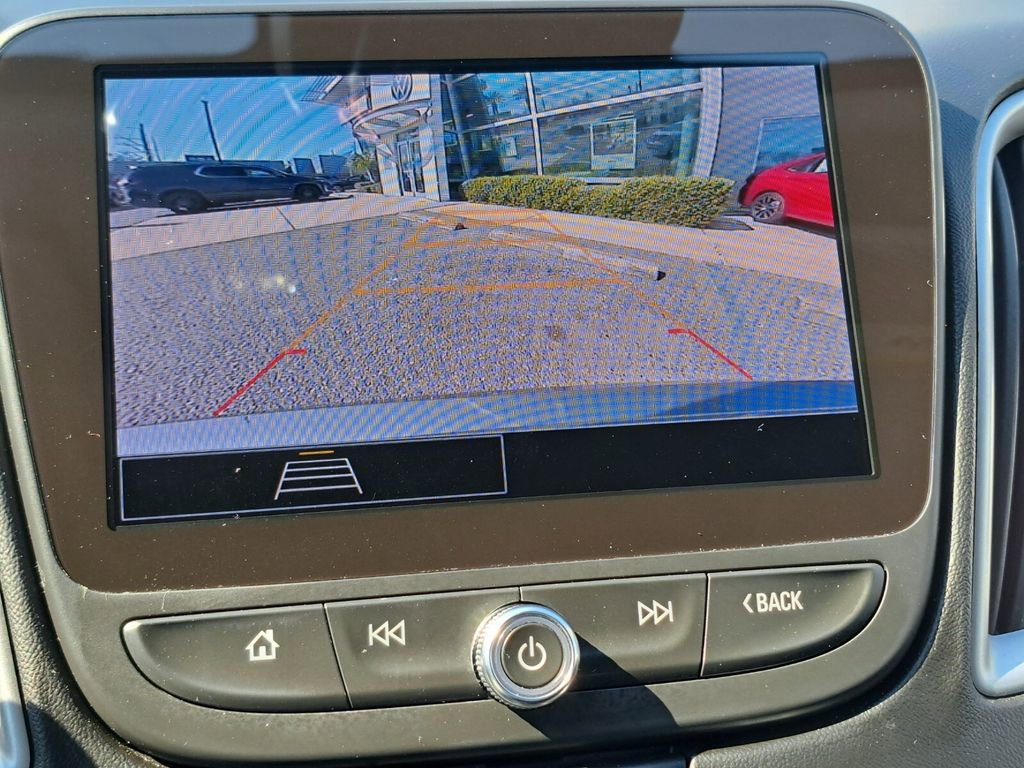 Used 2025 Chevrolet Malibu LT image 11