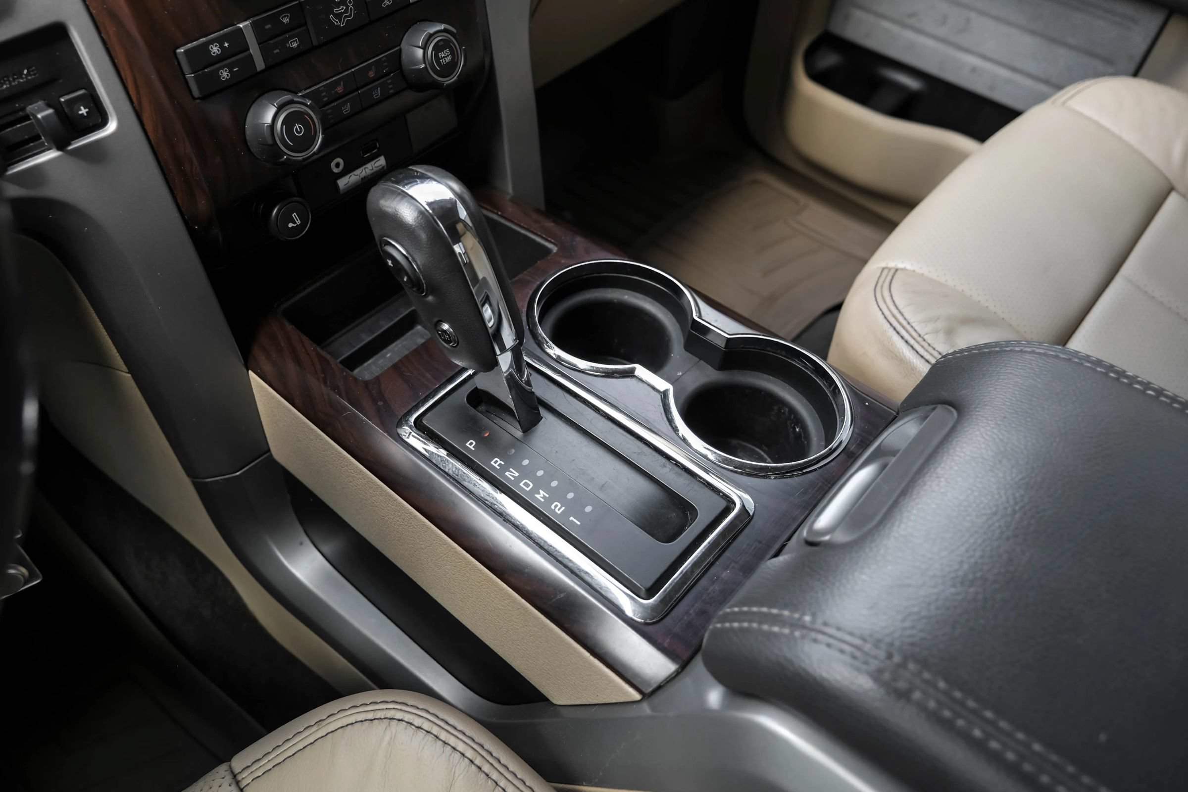 Used 2012 Ford F150 Lariat w/ Lariat Chrome Pkg AWD/4WD image 18