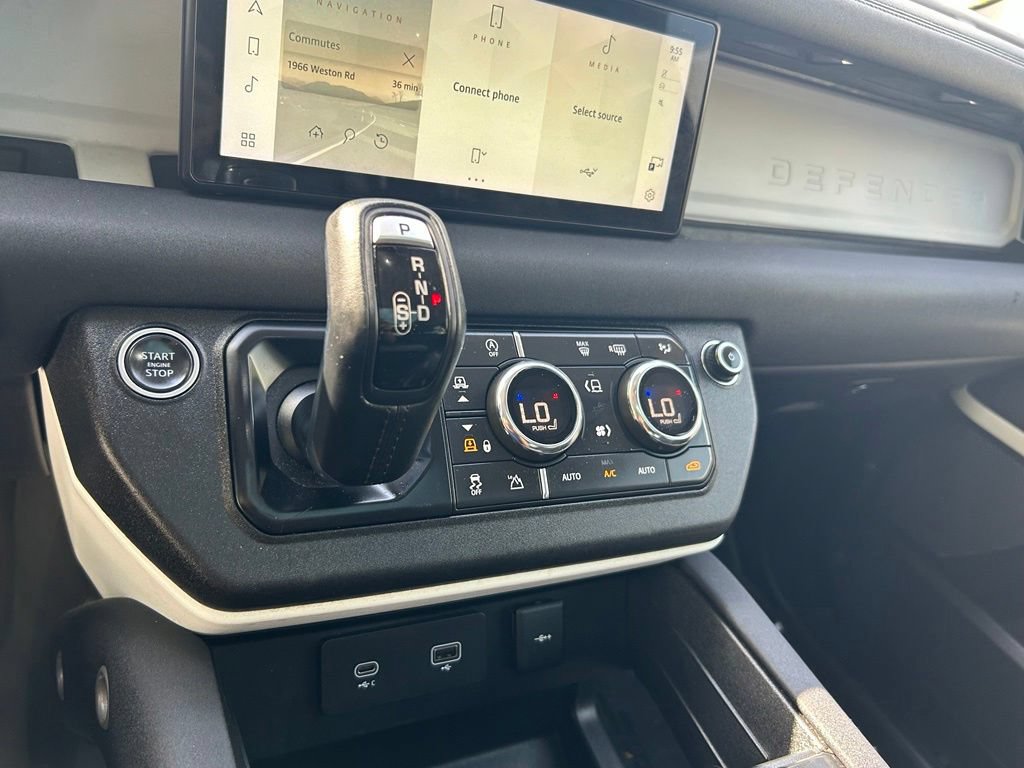 Used 2020 Land Rover Defender 110 SE AWD/4WD image 20