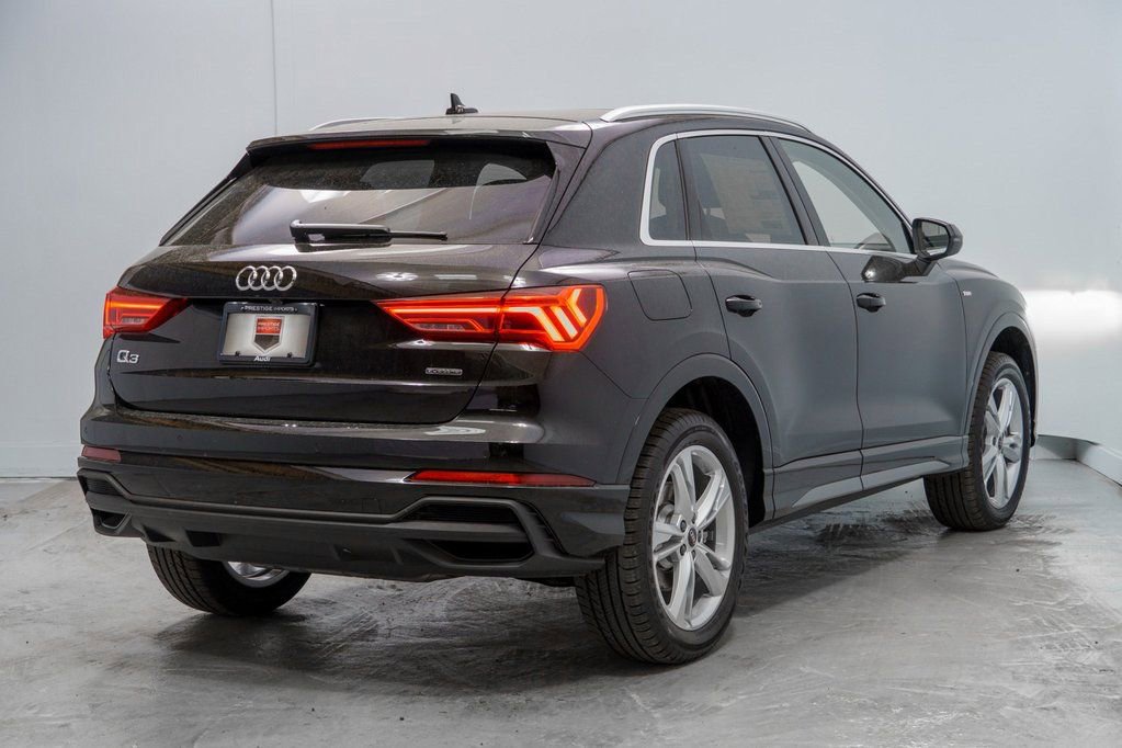 Used 2024 Audi Q3 2.0T Premium Plus w/ Premium Plus Package image 7