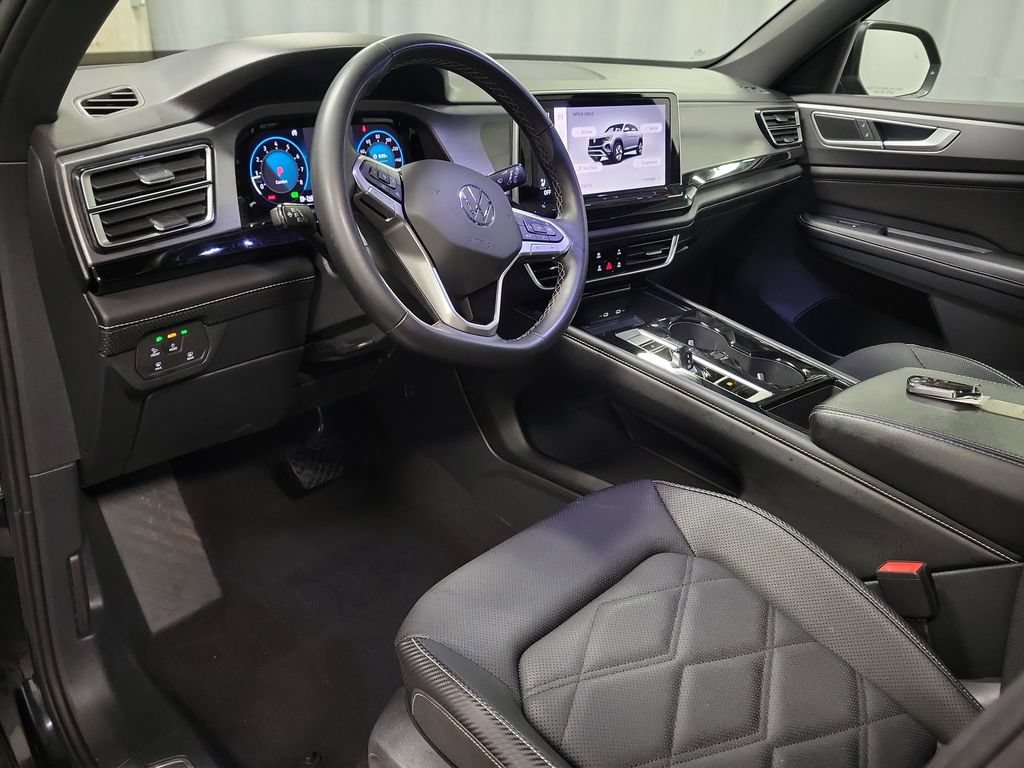 Used 2024 Volkswagen Atlas Cross Sport SE FWD image 15