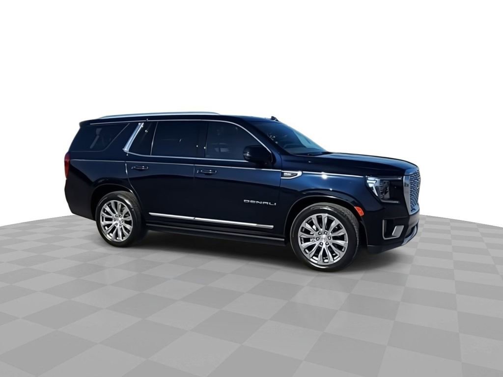 Used 2022 GMC Yukon Denali w/ Max Trailering Package image 2