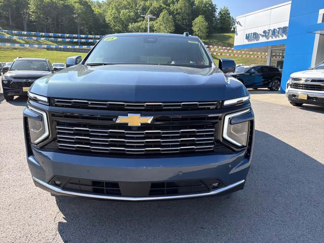 Used 2025 Chevrolet Tahoe High Country AWD/4WD image 11