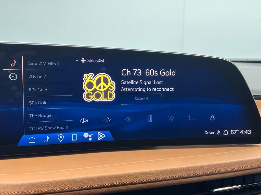 Used 2024 Cadillac XT4 Sport image 14