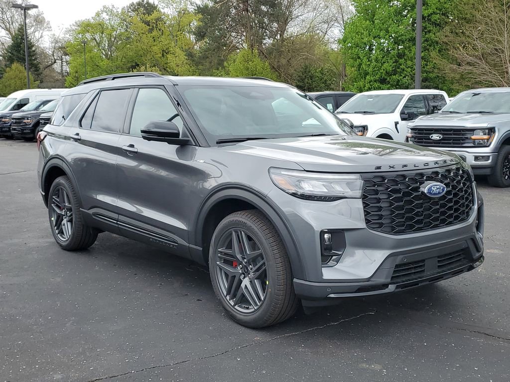 New 2026 Ford Explorer ST-Line AWD/4WD image 3